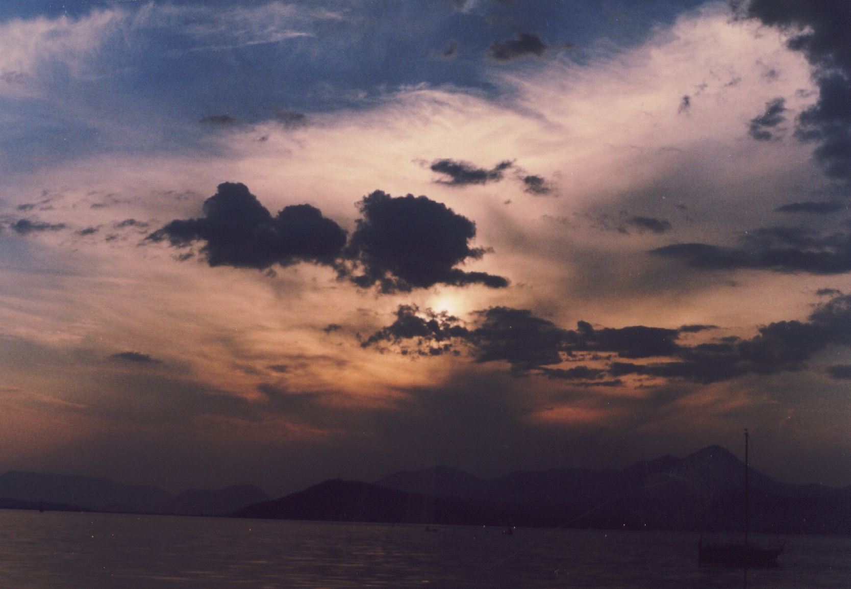 Image009.jpg